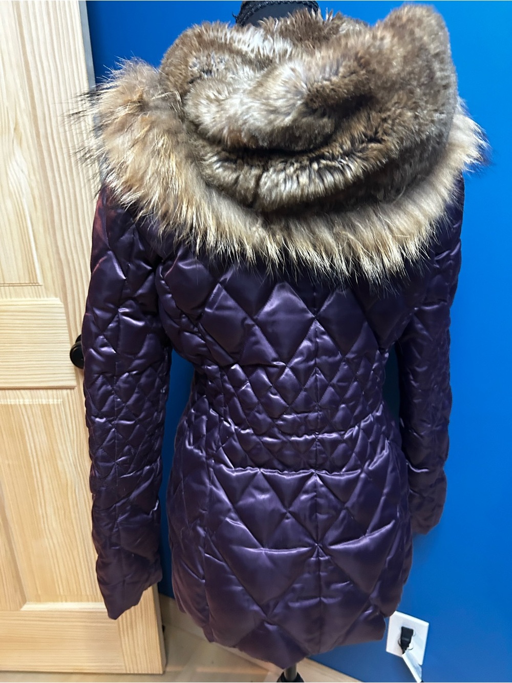 Women's Quilted Purple Faux-Fur Hooded Coat Size Small - Picture 3 of 6